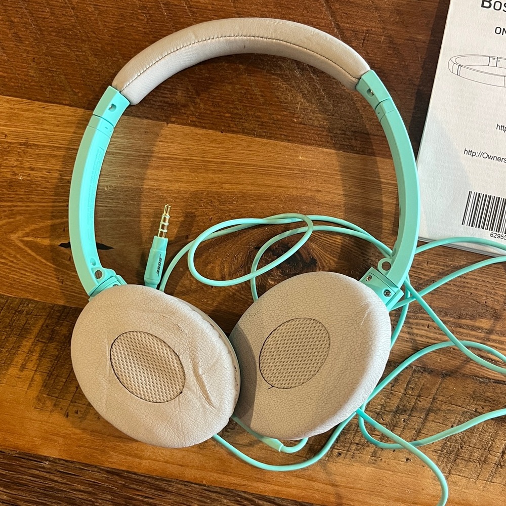 Bose SoundTrue Headphones - Turquoise and Gray - Picture 2 of 4